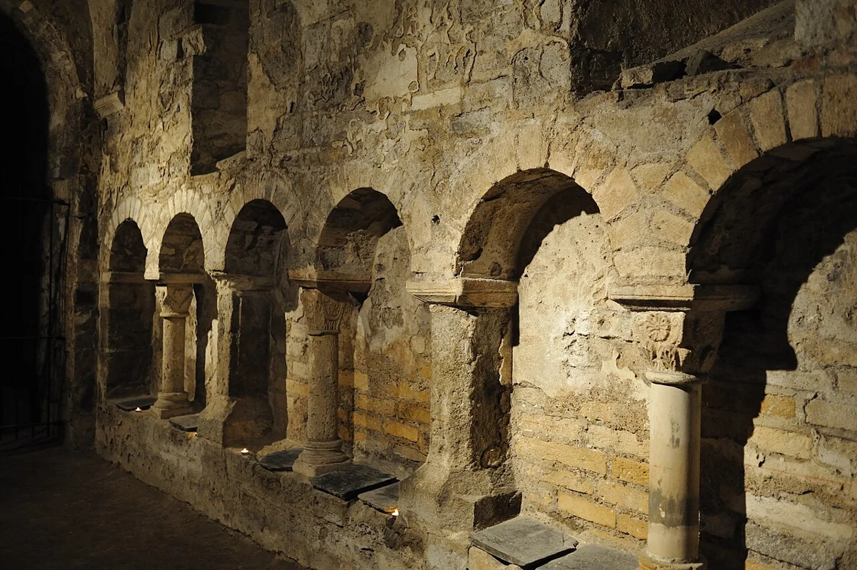 Crypte Saint-Aignan